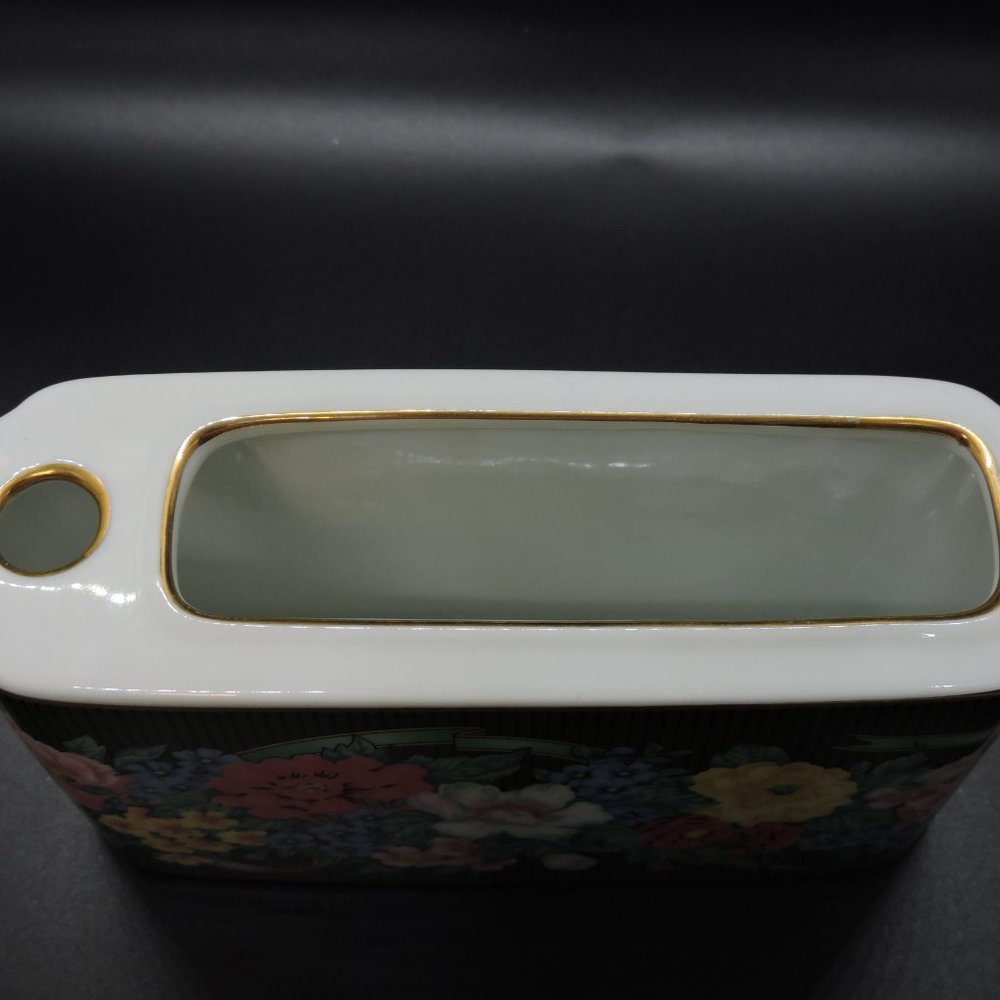 Neiman Marcus Porcelain Notepad/Pen Holder - Picture 5 of 14